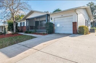 Building Photo - 209 S Lee St