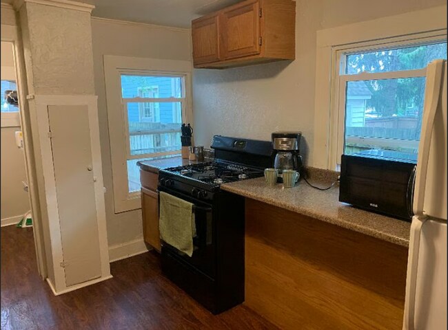 Building Photo - Cozy 1 bed/1 bath House in La Crosse