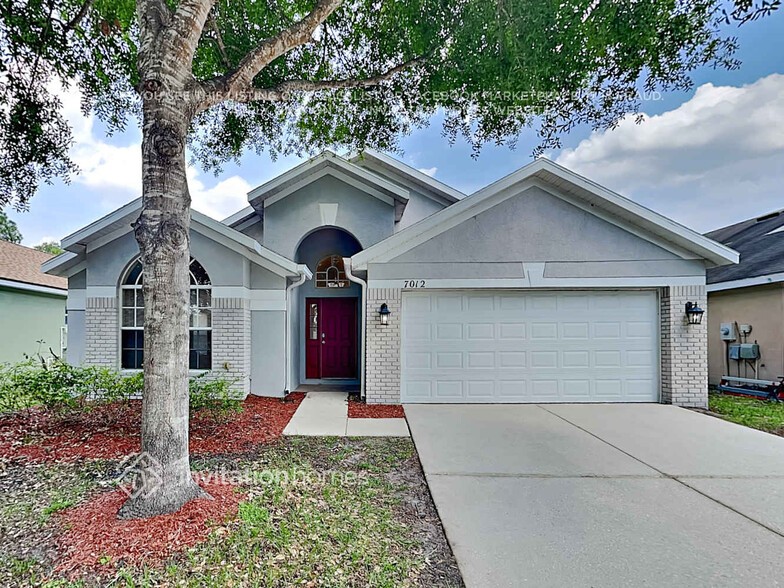 Primary Photo - 7012 Monarch Park Dr
