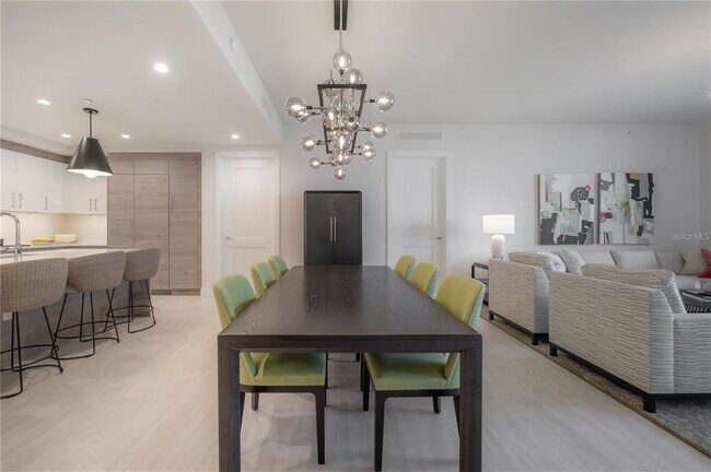 Building Photo - 2103 Bayshore Blvd