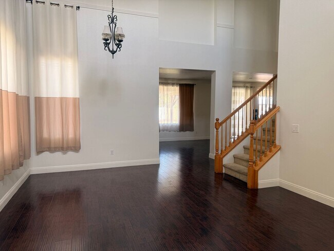 Building Photo - Nice Corona Hills Home!