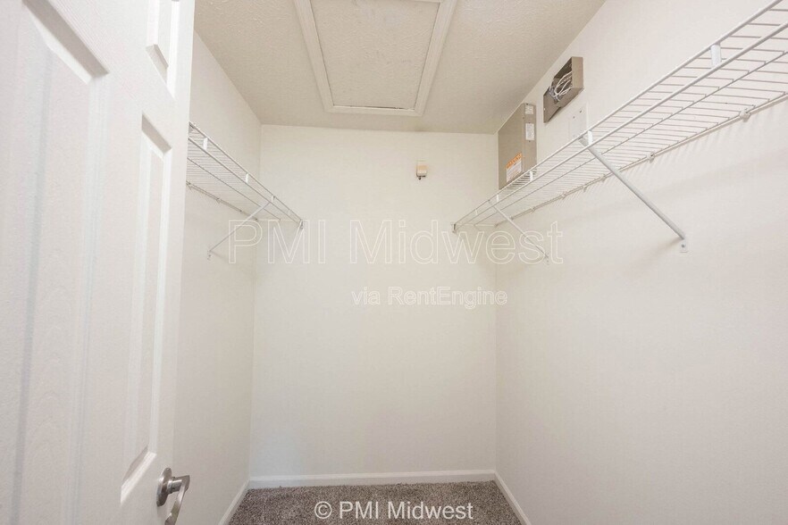 Building Photo - 3070 Wildcat Ln