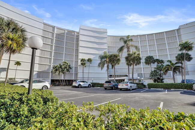 Building Photo - 3590 S Ocean Blvd