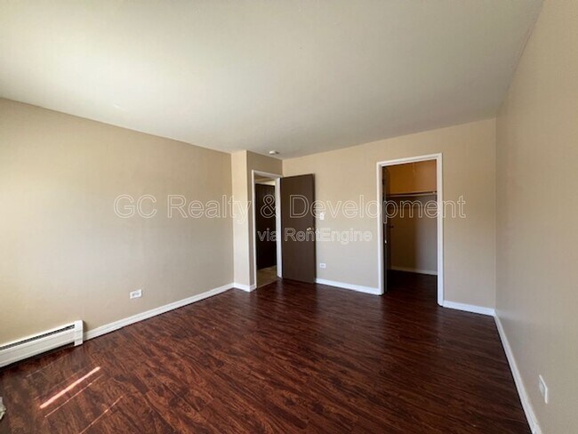 Building Photo - 838 College Blvd