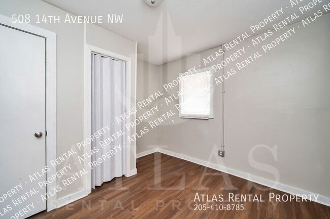 Building Photo - 508 14th Ave NW