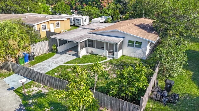 Building Photo - 921 NW 14th St