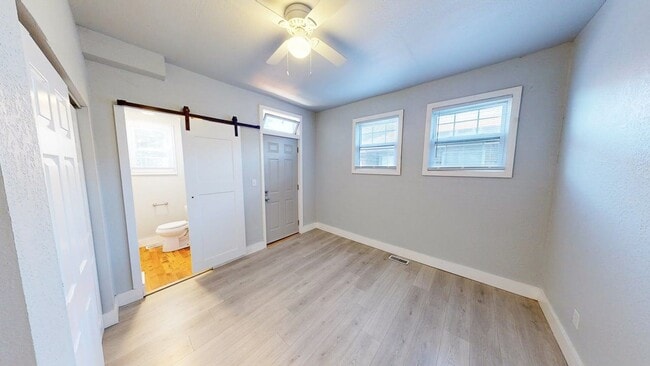Building Photo - 511 E Deshler Ave