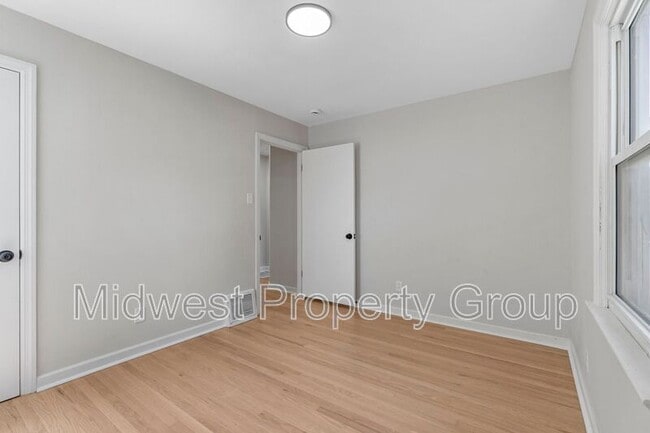Building Photo - 4319 Boswell Ave
