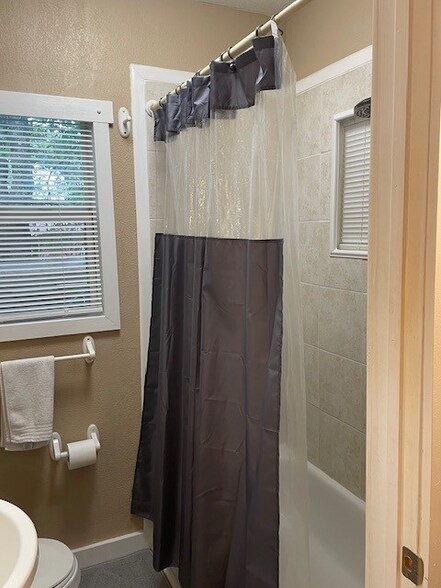 Building Photo - 9992 FM1283