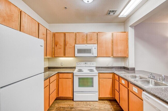 Building Photo - 2200 Classen Blvd