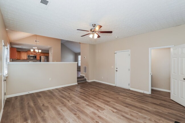 Building Photo - 4405 Gladewood Run