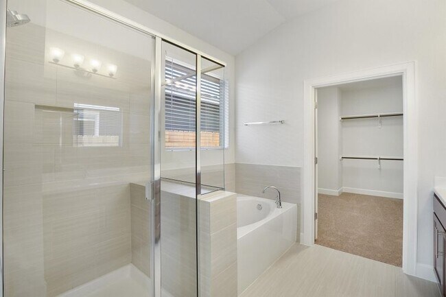 Building Photo - 8417 Yokohama Terrace