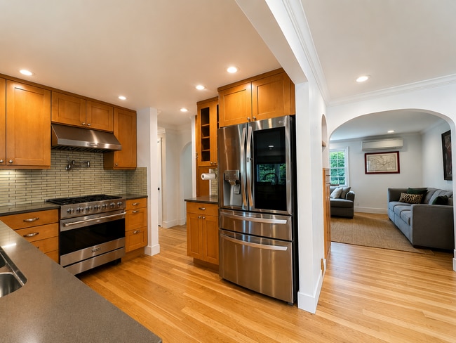 Building Photo - Laurelhurst Home