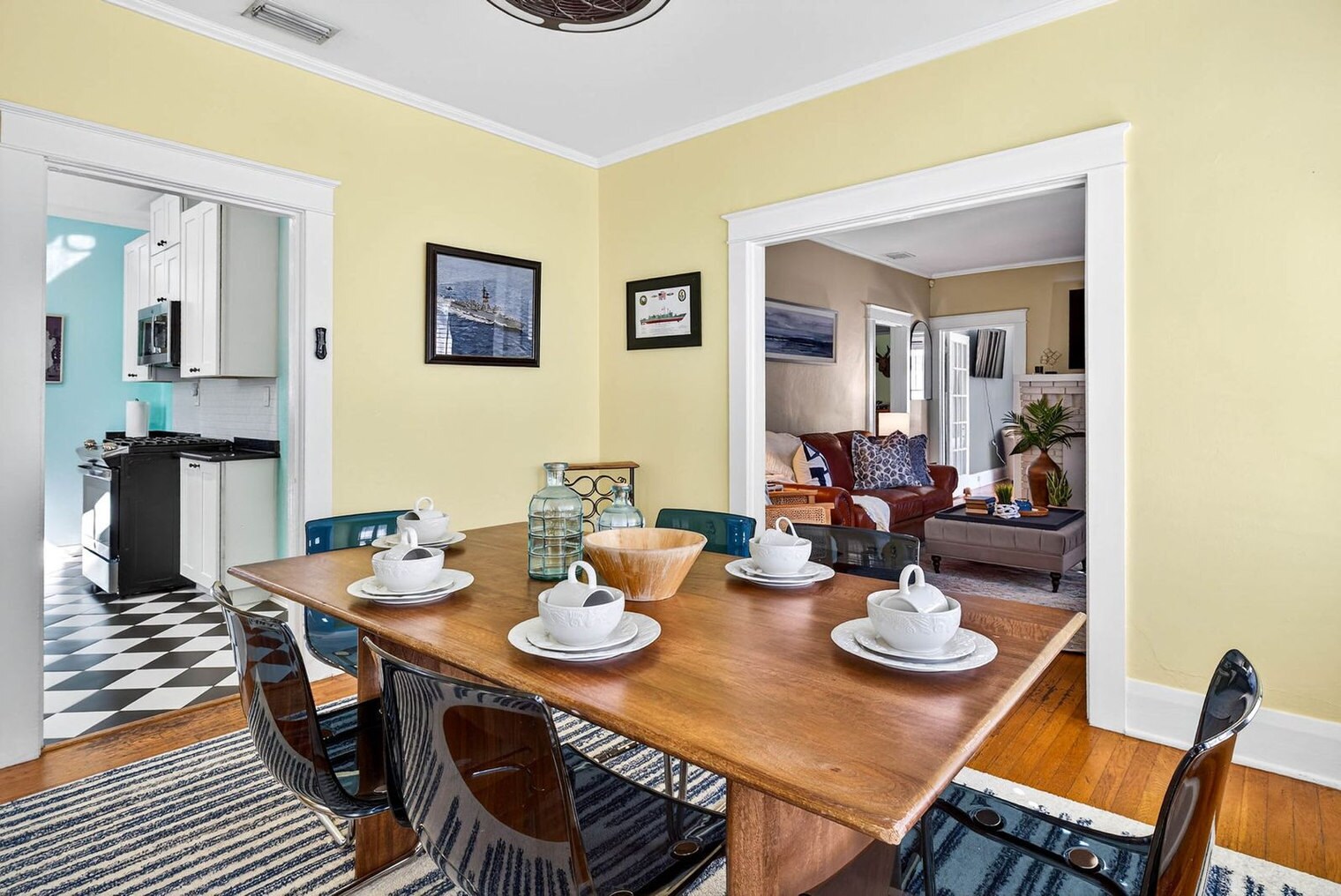 Building Photo - 3321 W San Juan St