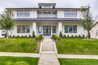 Building Photo - 5618 Goodwin Ave
