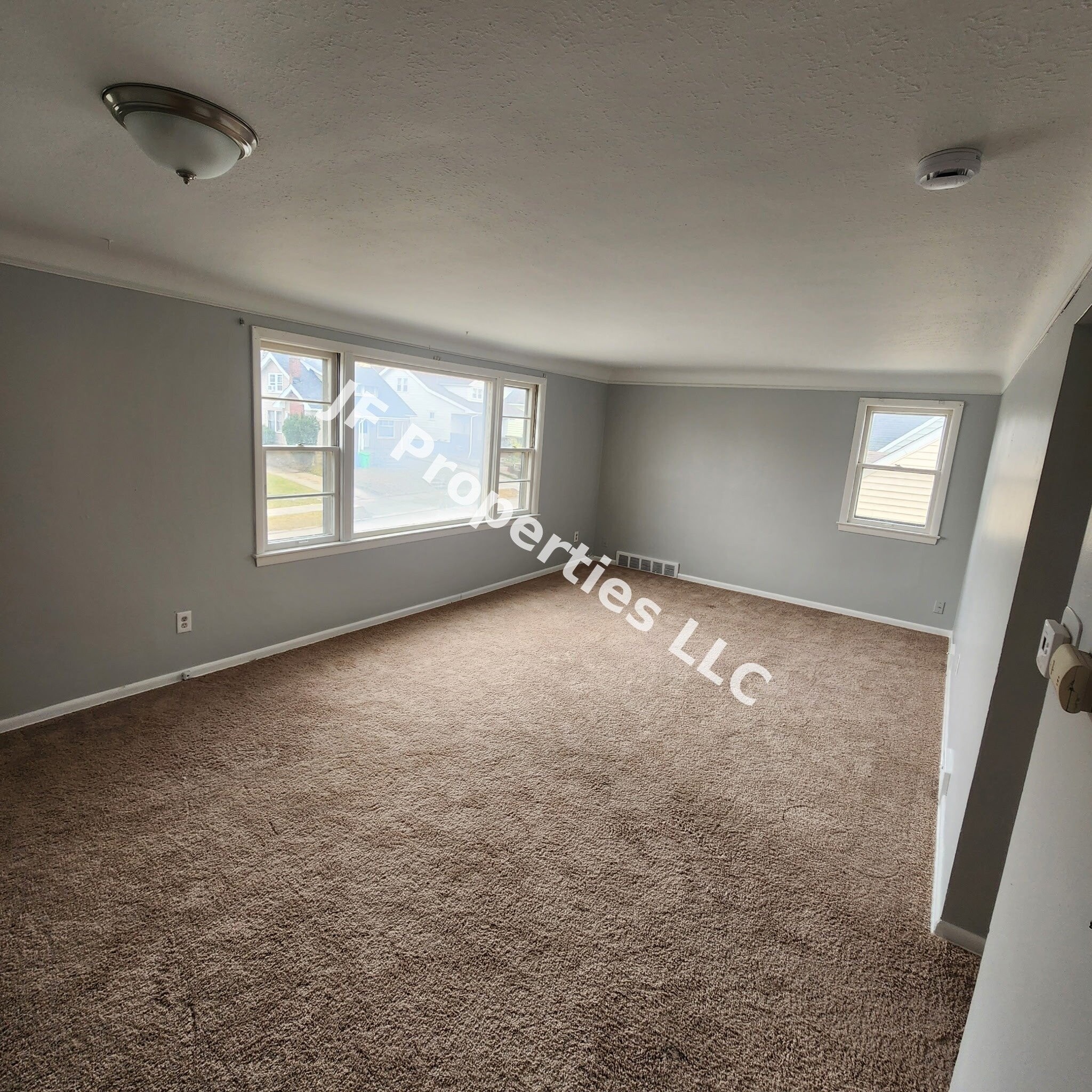 Building Photo - 4818 E 86th St