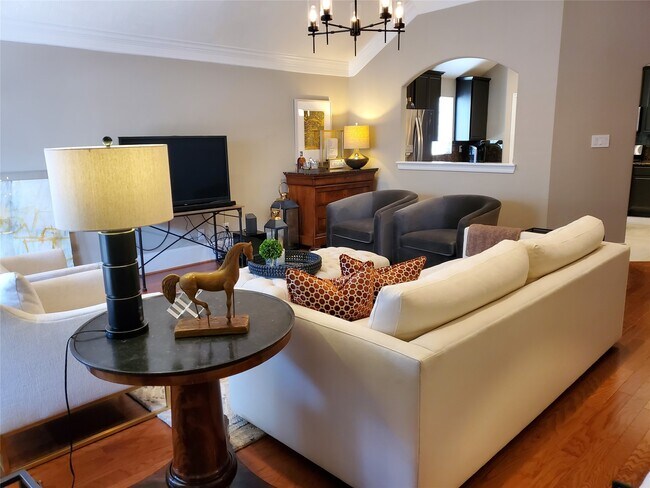 Building Photo - 15939 Cottage Ivy Cir