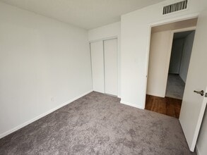 Building Photo - 3101 W Lisbon St