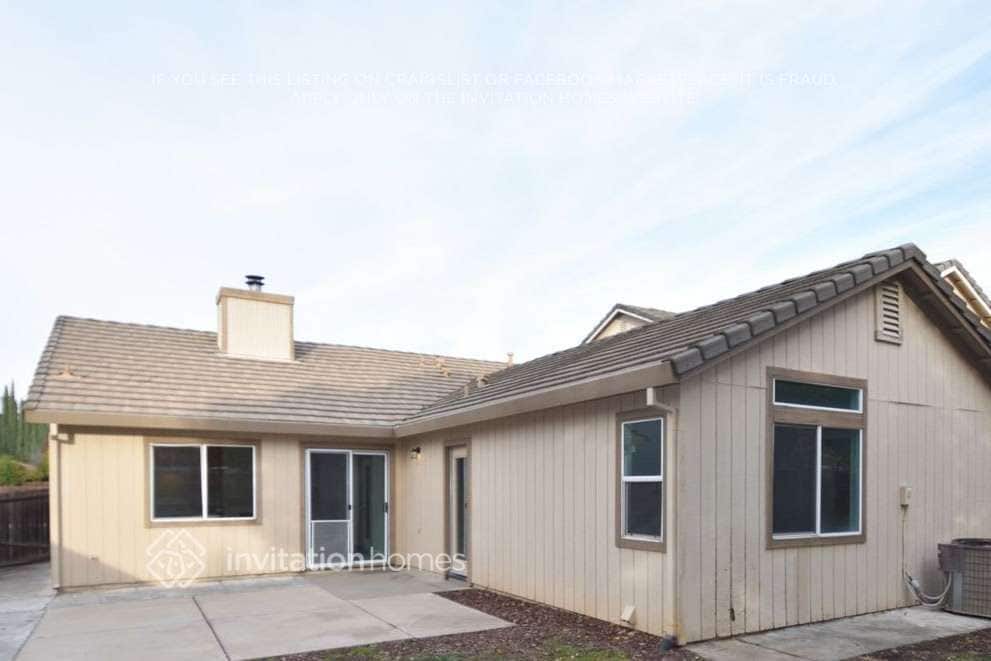 Building Photo - 9146 Generations Dr