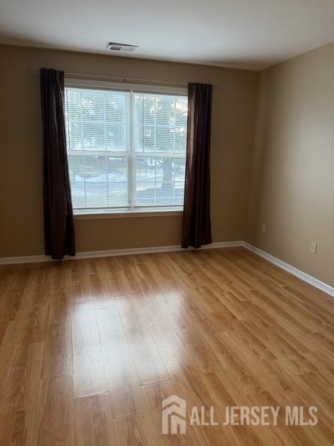 Building Photo - 513 Waterford Dr