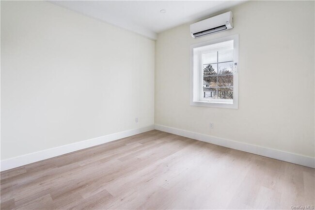 Building Photo - 202 Hooker Ave