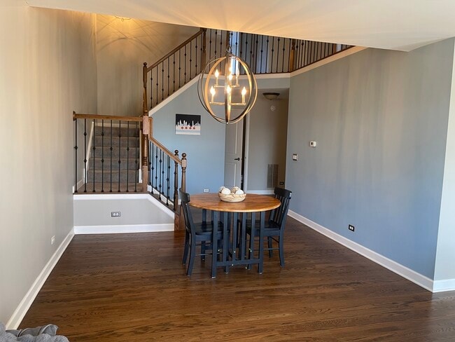 Building Photo - 3252 Cool Springs Ct