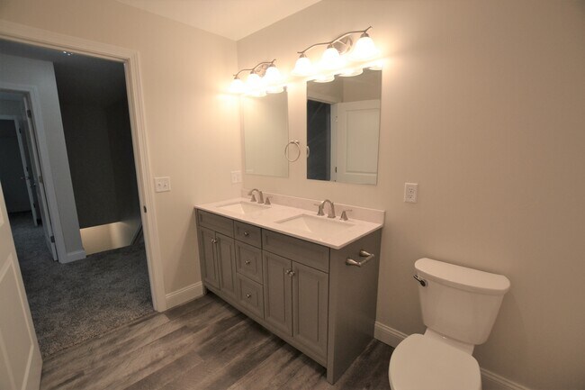 Upstairs bath - 450 Brewer Lake Rd