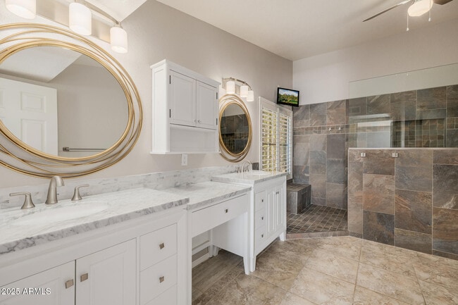 Building Photo - 16809 S 33rd Way