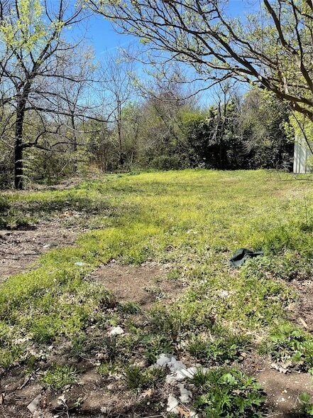 Building Photo - 402 S Pearl St