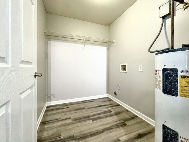 Building Photo - All Electric 1 Bedroom 1 Bathroom in Cartersville