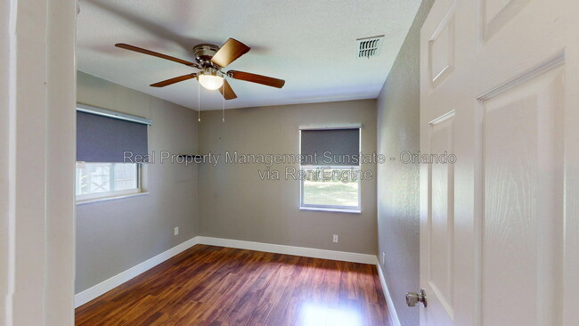 Building Photo - 214 Woodmere Blvd