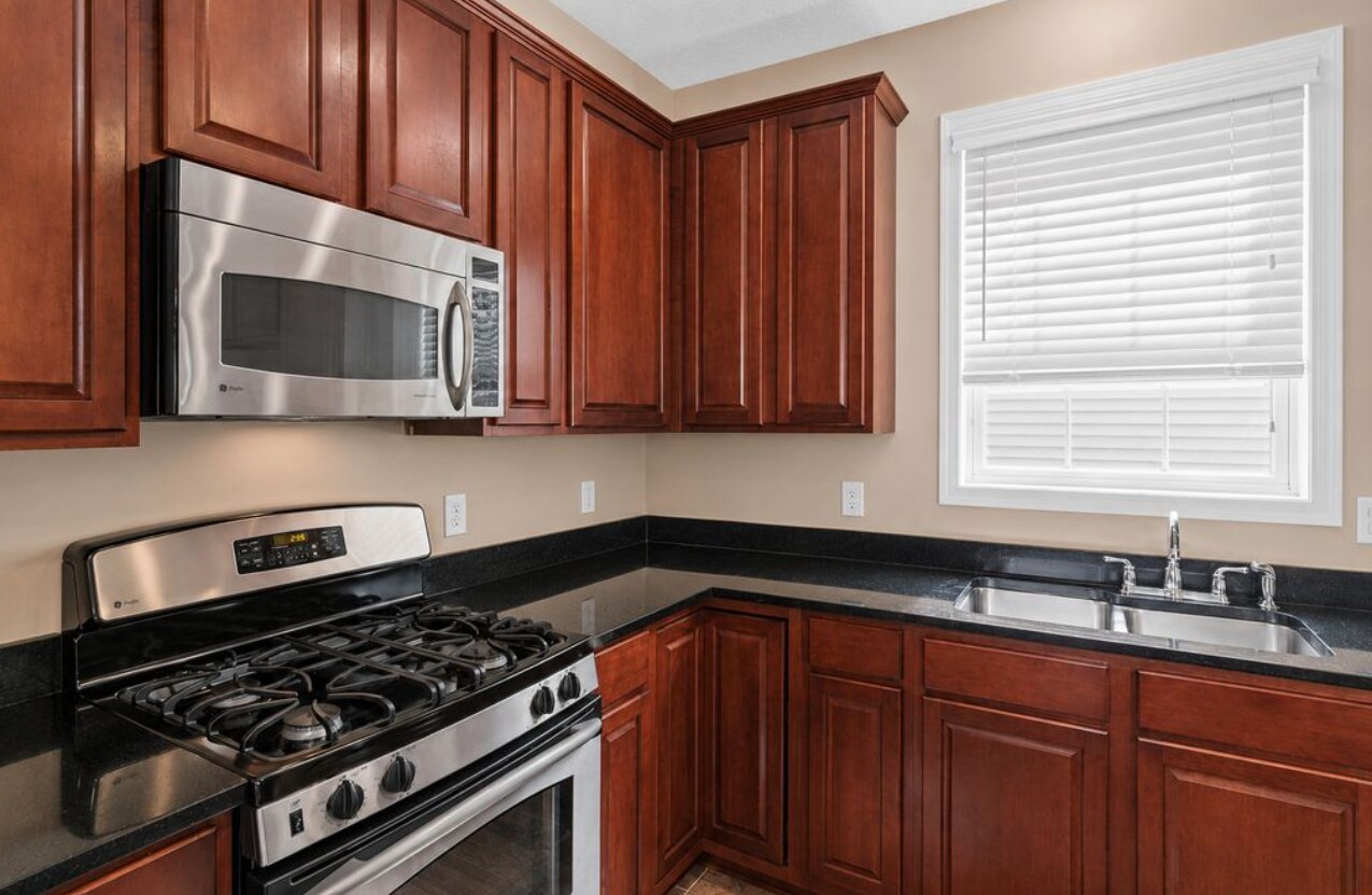 Building Photo - 15587 Crab Apple Ln