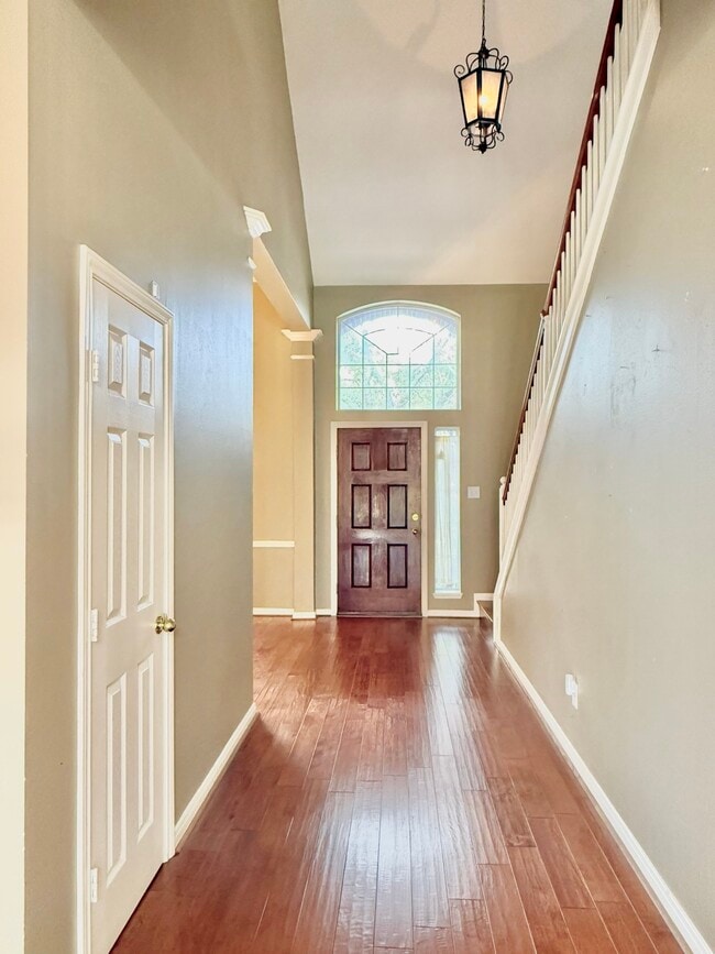 Building Photo - 22435 Cascade Springs Dr