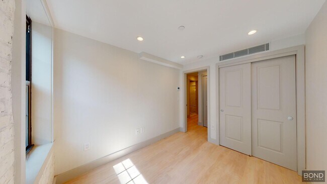 Building Photo - 23 Avenue B