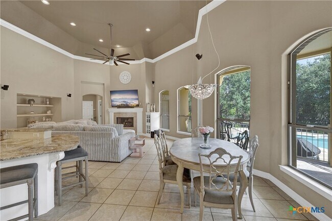 Building Photo - 9752 Trophy Oaks Dr