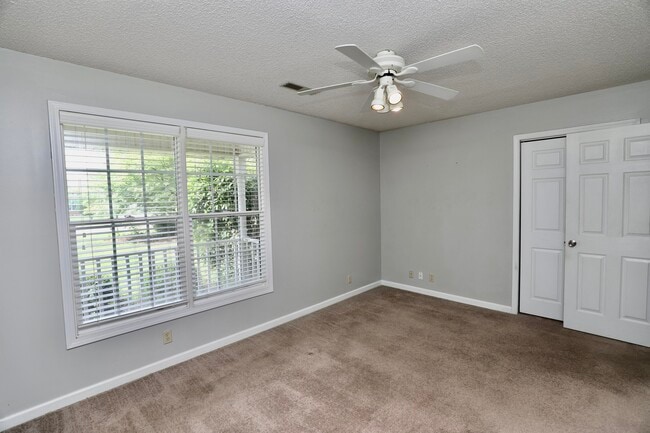 Building Photo - 1450 Morris Way Dr