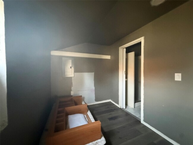 Building Photo - 274 Jewel St