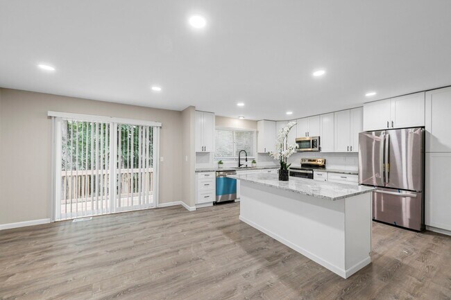 Building Photo - 3620 Cinnamon Tree Ln