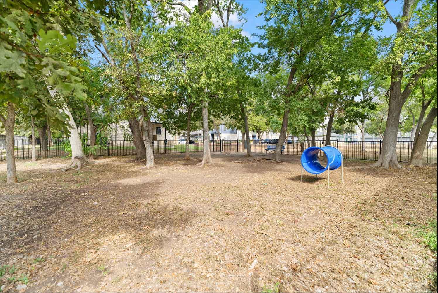 Building Photo - 1215 W Slaughter Ln