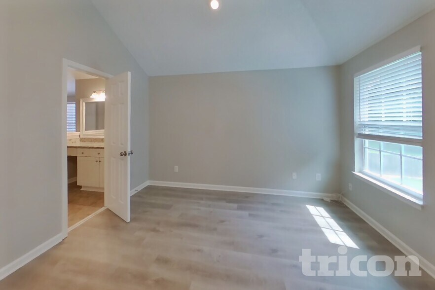 Building Photo - 56 Park Timbers Dr