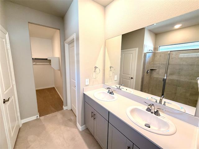 Building Photo - 3408 Brompton Dr