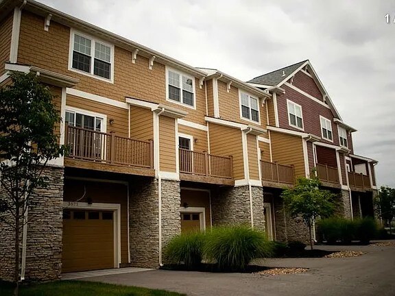 Building Photo - 3869 S Thompson St