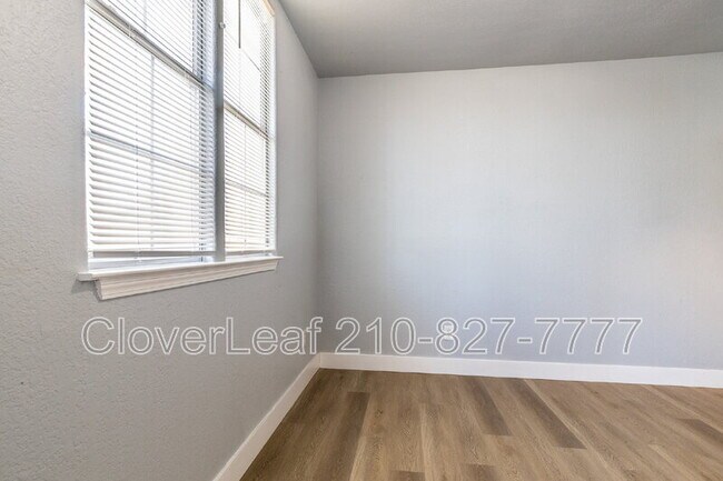 Building Photo - 2114 Jupiter St