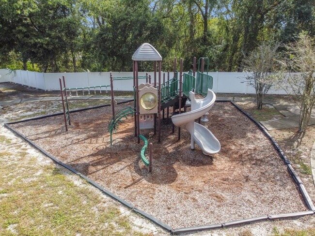 Building Photo - 9619 Cypress Harbor Dr