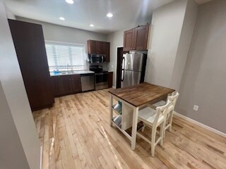 Building Photo - 630 9th ave s