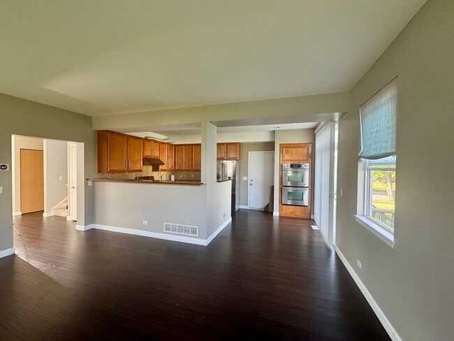 Building Photo - 1832 Westridge Pl