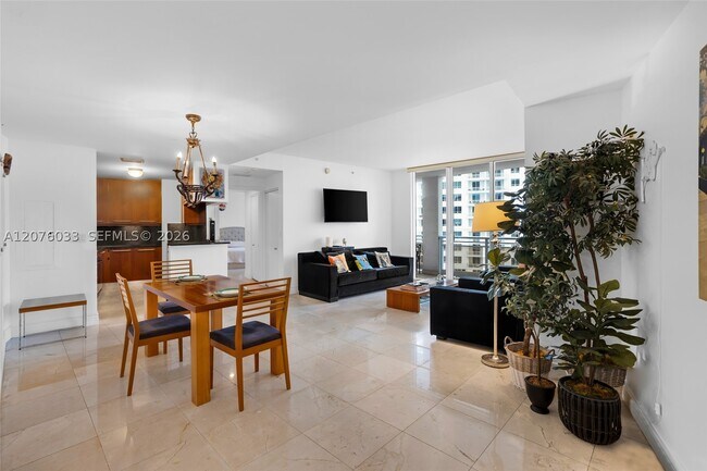 Building Photo - 901 Brickell Key Blvd