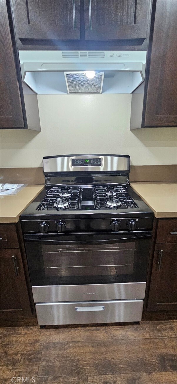 Building Photo - 611 E 75th St