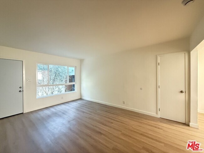 Building Photo - 1314 10th St