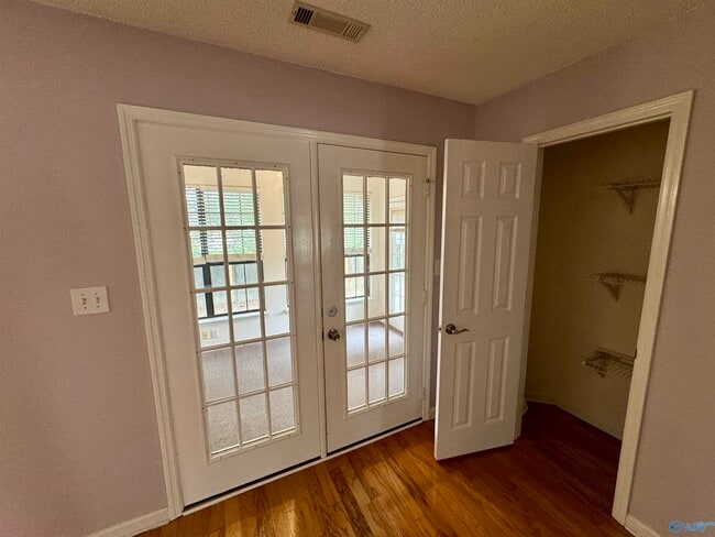 Building Photo - 129 Telluride Dr